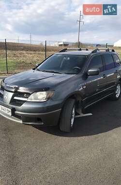 Внедорожник / Кроссовер Mitsubishi Outlander 2004 в Ровно