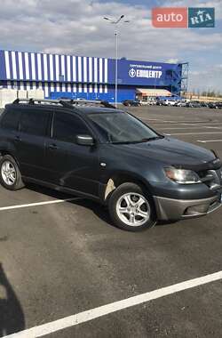 Позашляховик / Кросовер Mitsubishi Outlander 2004 в Рівному