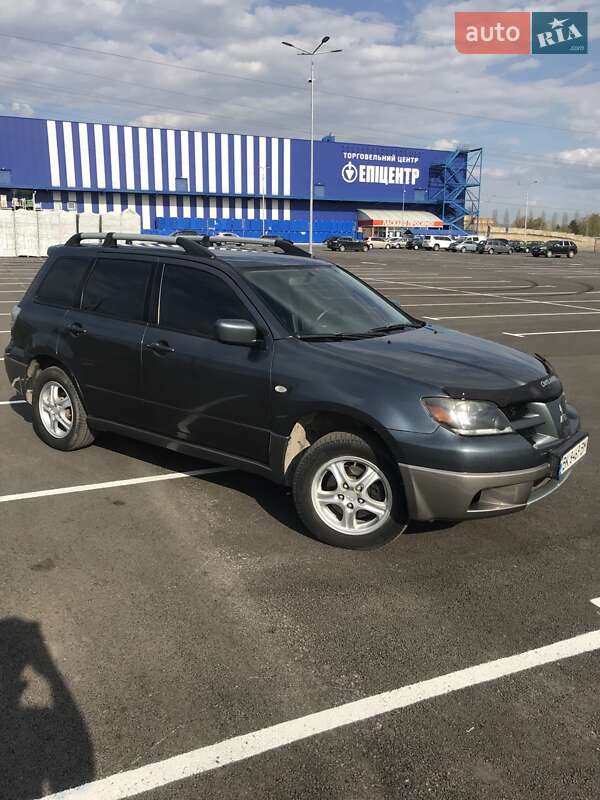 Внедорожник / Кроссовер Mitsubishi Outlander 2004 в Ровно