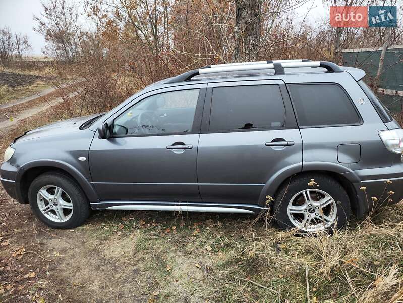 Внедорожник / Кроссовер Mitsubishi Outlander 2006 в Краснограде