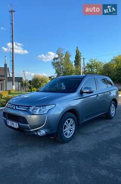 Позашляховик / Кросовер Mitsubishi Outlander 2012 в Володимирці