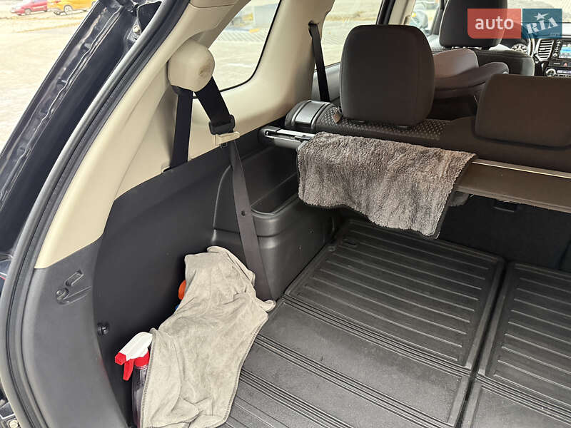 Позашляховик / Кросовер Mitsubishi Outlander 2016 в Хмельницькому