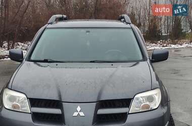 Внедорожник / Кроссовер Mitsubishi Outlander 2008 в 