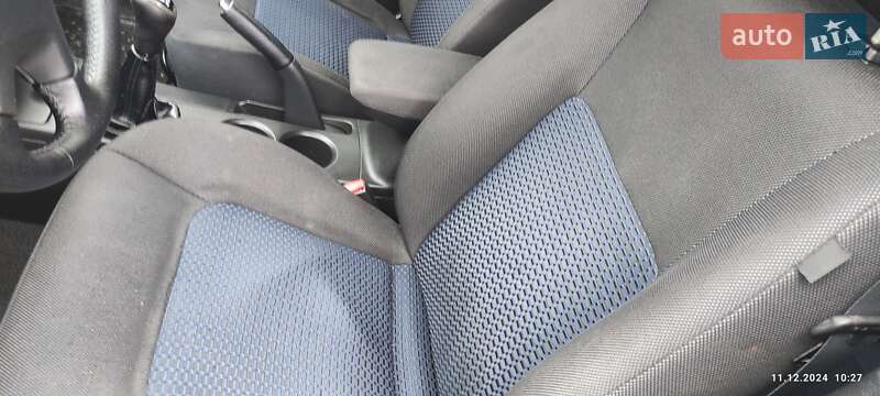 Внедорожник / Кроссовер Mitsubishi Outlander 2008 в Киеве