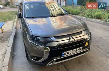 Позашляховик / Кросовер Mitsubishi Outlander 2019 в Миколаєві