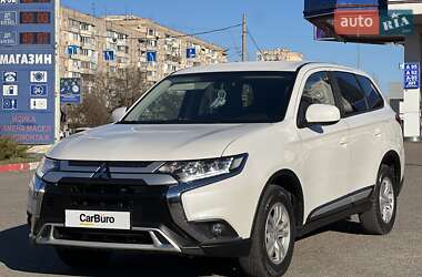 Позашляховик / Кросовер Mitsubishi Outlander 2019 в Одесі