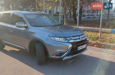 Внедорожник / Кроссовер Mitsubishi Outlander 2017 в Запорожье