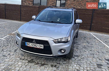 Позашляховик / Кросовер Mitsubishi Outlander 2009 в Львові