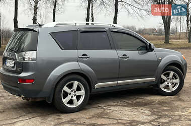 Позашляховик / Кросовер Mitsubishi Outlander 2007 в Тростянці