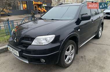 Позашляховик / Кросовер Mitsubishi Outlander 2007 в Києві