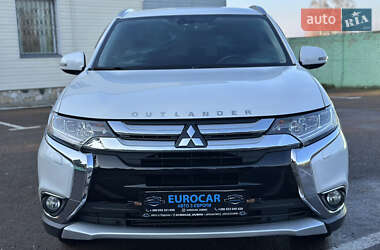 Позашляховик / Кросовер Mitsubishi Outlander 2016 в Дубні