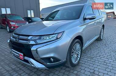 Внедорожник / Кроссовер Mitsubishi Outlander 2022 в Львове