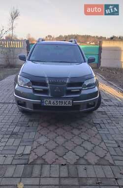 Позашляховик / Кросовер Mitsubishi Outlander 2004 в Черкасах