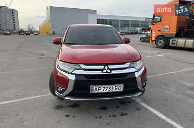 Внедорожник / Кроссовер Mitsubishi Outlander 2016 в Запорожье