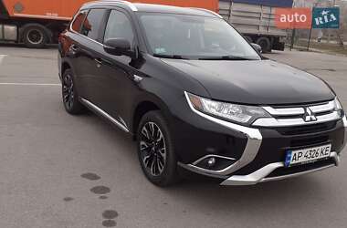 Внедорожник / Кроссовер Mitsubishi Outlander 2017 в Запорожье