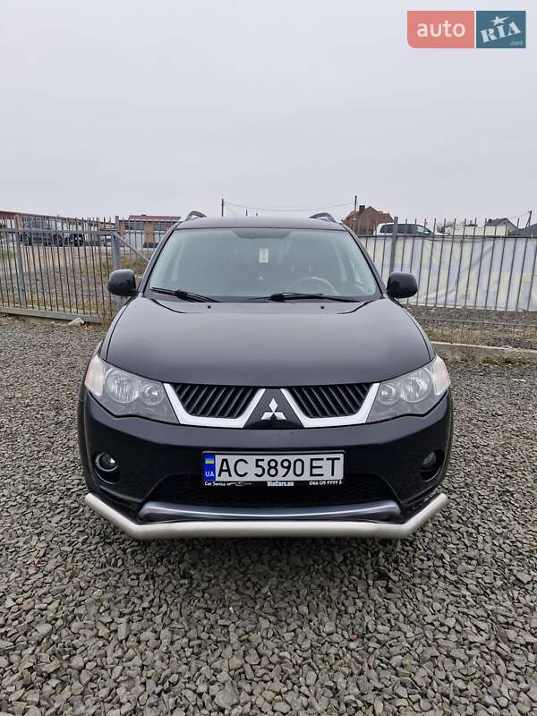 Внедорожник / Кроссовер Mitsubishi Outlander 2008 в 