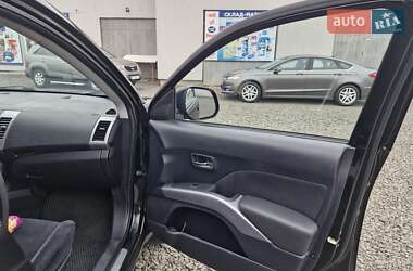 Внедорожник / Кроссовер Mitsubishi Outlander 2008 в 