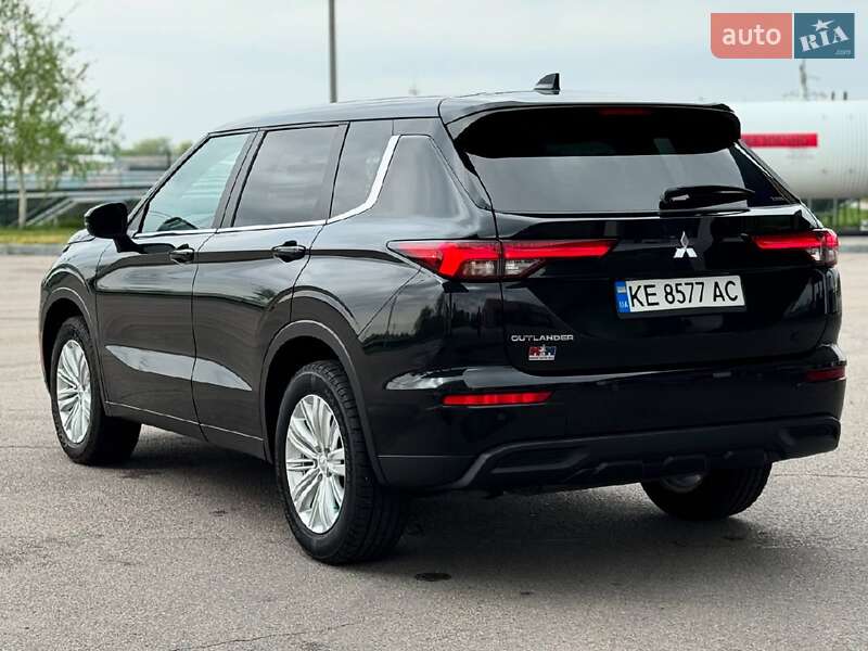 Позашляховик / Кросовер Mitsubishi Outlander 2021 в Києві фото 6 Позашляховик / Кросовер Mitsubishi Outlander 2021 в Києві
