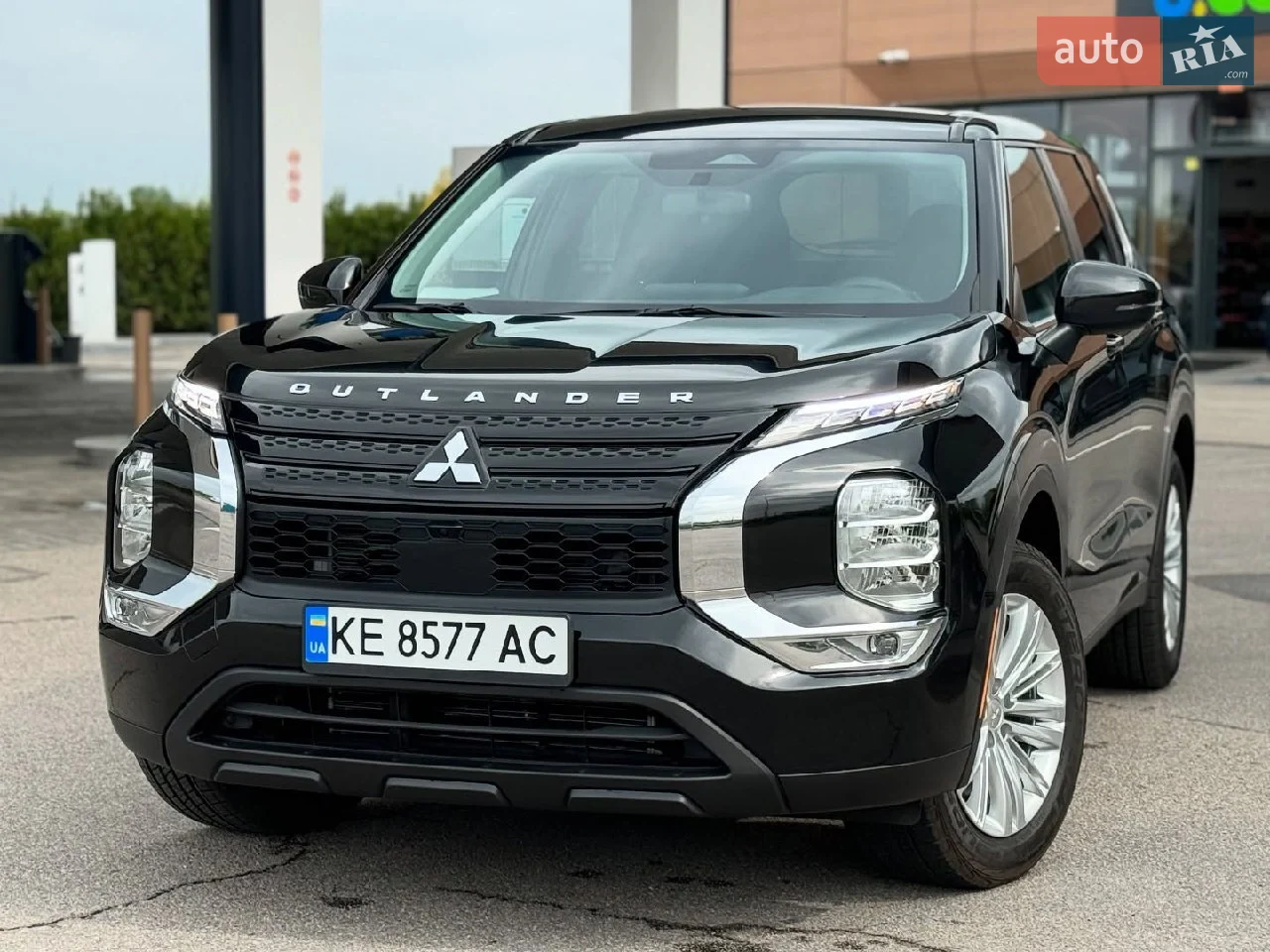 2022 Mitsubishi Outlander - мініатюра 14