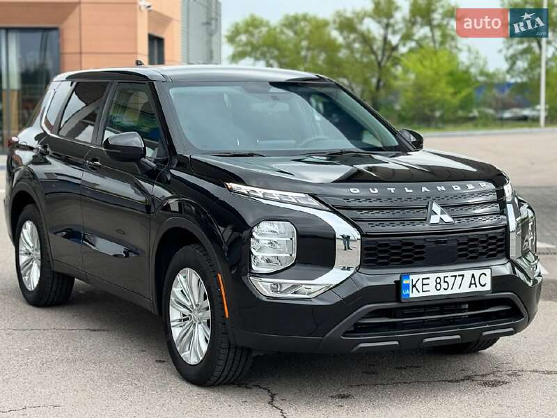Позашляховик / Кросовер Mitsubishi Outlander 2021 в Києві фото 2 Позашляховик / Кросовер Mitsubishi Outlander 2021 в Києві