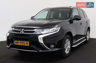 Mitsubishi Outlander 2015