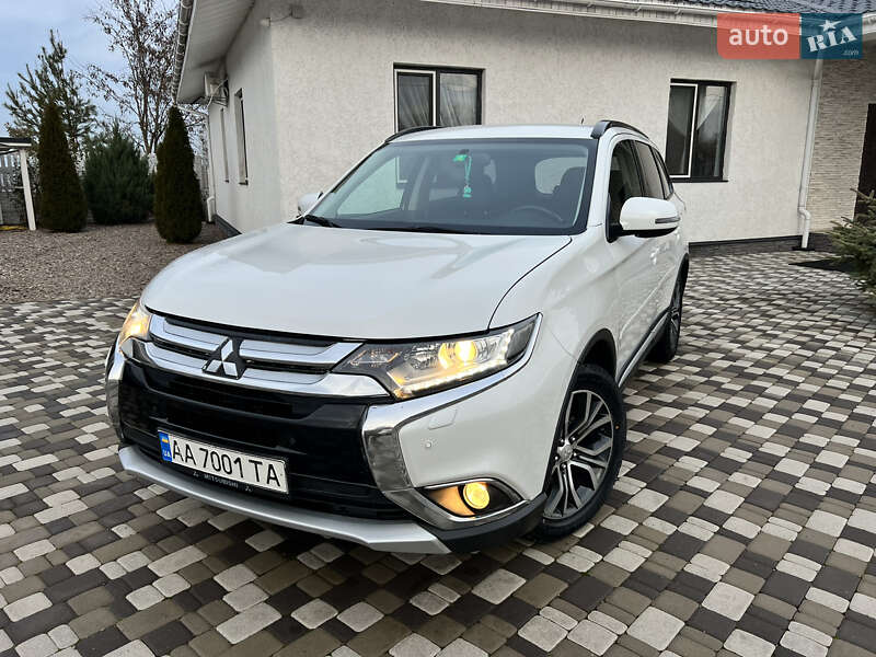 Mitsubishi Outlander 2015