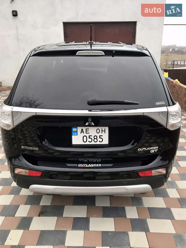 Позашляховик / Кросовер Mitsubishi Outlander 2014 в Дніпрі