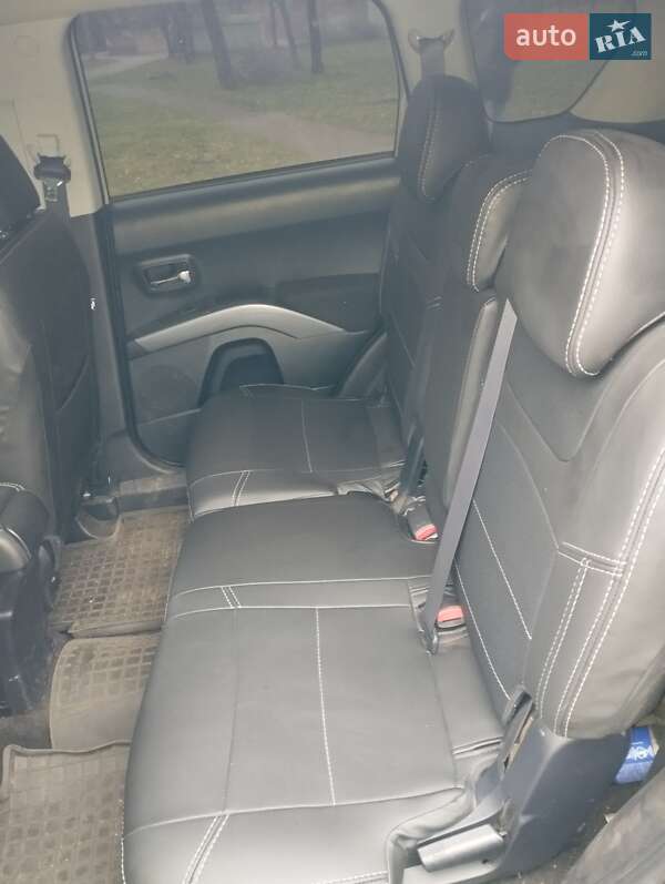 Позашляховик / Кросовер Mitsubishi Outlander 2008 в Кривому Розі