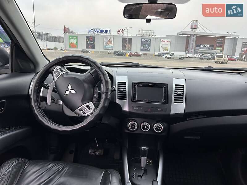 Позашляховик / Кросовер Mitsubishi Outlander 2007 в Одесі