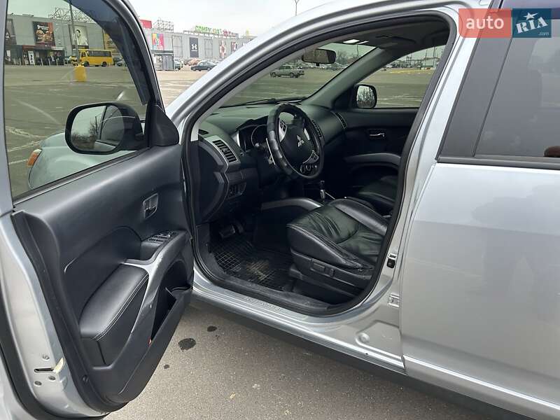 Позашляховик / Кросовер Mitsubishi Outlander 2007 в Одесі