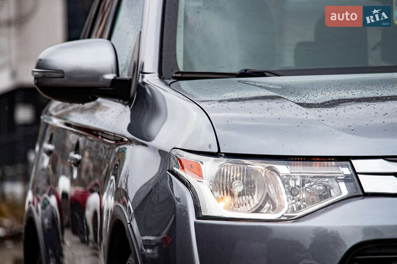 Позашляховик / Кросовер Mitsubishi Outlander 2015 в Львові фото 6 Позашляховик / Кросовер Mitsubishi Outlander 2015 в Львові