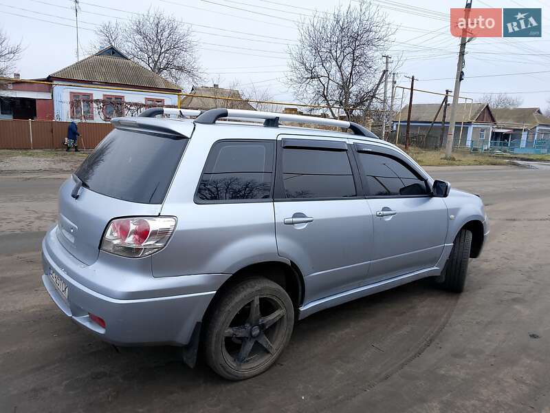 Внедорожник / Кроссовер Mitsubishi Outlander 2007 в Врадиевке