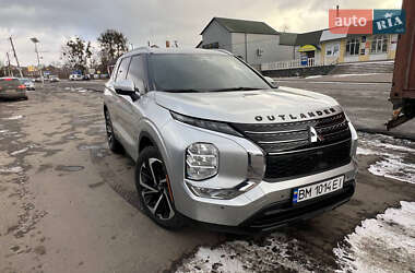 Позашляховик / Кросовер Mitsubishi Outlander 2021 в Києві