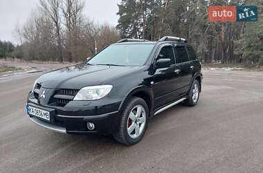 Позашляховик / Кросовер Mitsubishi Outlander 2005 в Охтирці