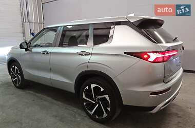 Внедорожник / Кроссовер Mitsubishi Outlander 2024 в Харькове