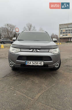 Позашляховик / Кросовер Mitsubishi Outlander 2013 в Кропивницькому