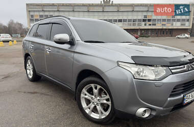 Позашляховик / Кросовер Mitsubishi Outlander 2013 в Кропивницькому