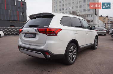 Позашляховик / Кросовер Mitsubishi Outlander 2021 в Одесі