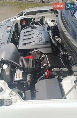 Внедорожник / Кроссовер Mitsubishi Outlander 2013 в 