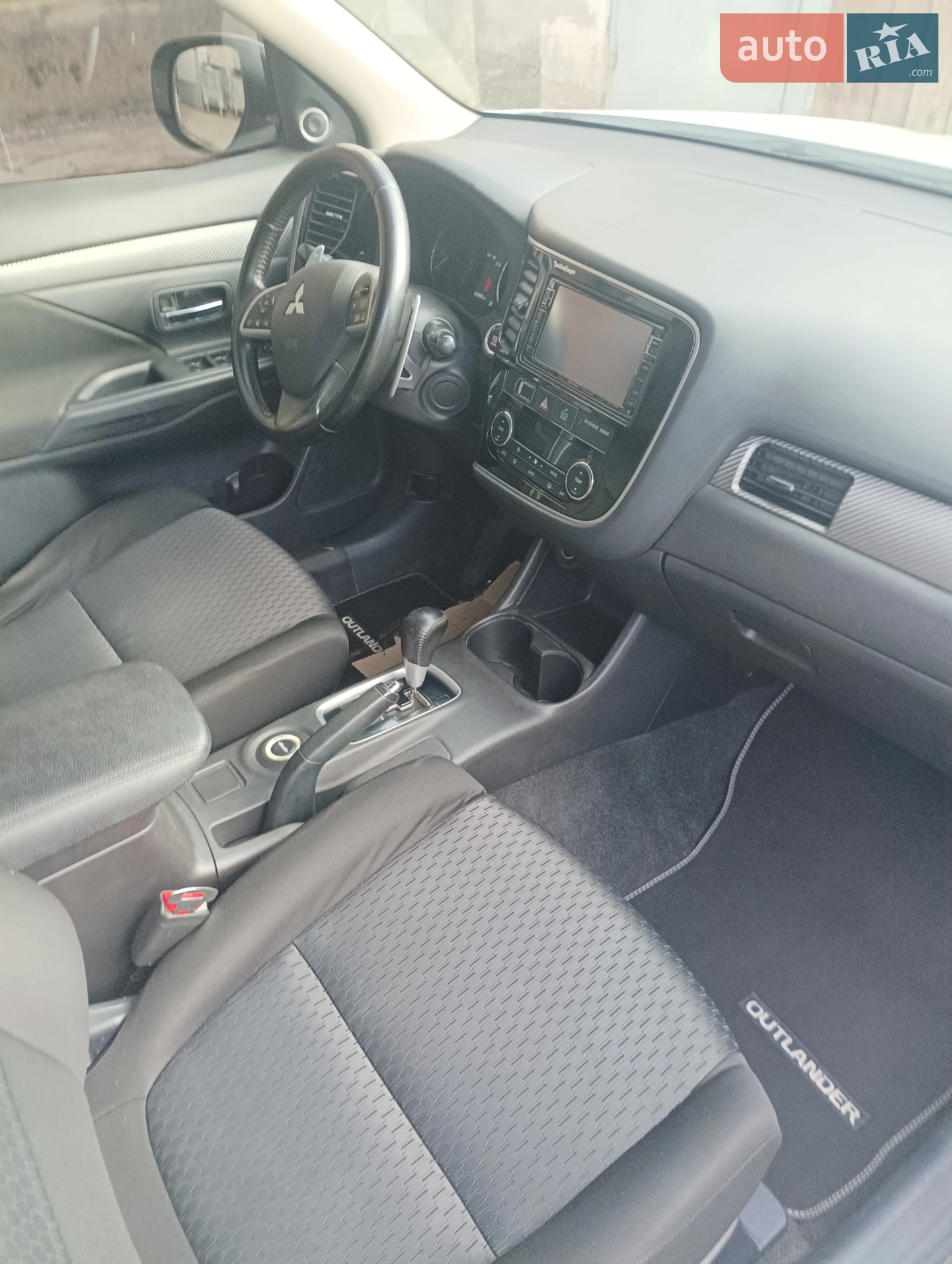 2013 Mitsubishi Outlander - мініатюра 14