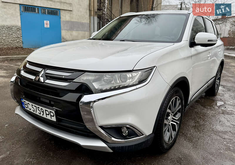 Внедорожник / Кроссовер Mitsubishi Outlander 2018 в Львове