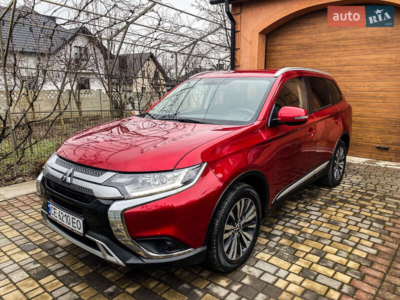 Внедорожник / Кроссовер Mitsubishi Outlander 2023 в Черновцах фото Внедорожник / Кроссовер Mitsubishi Outlander 2023 в Черновцах