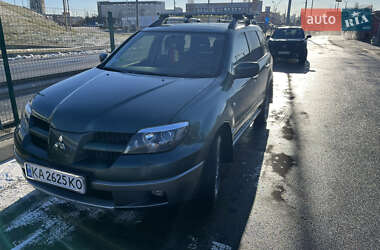 Позашляховик / Кросовер Mitsubishi Outlander 2006 в Києві