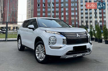 Позашляховик / Кросовер Mitsubishi Outlander 2021 в Одесі
