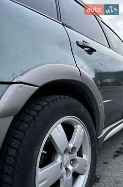 Внедорожник / Кроссовер Mitsubishi Outlander 2006 в 
