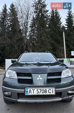 Внедорожник / Кроссовер Mitsubishi Outlander 2006 в 