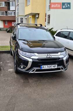 Позашляховик / Кросовер Mitsubishi Outlander 2019 в Бучі