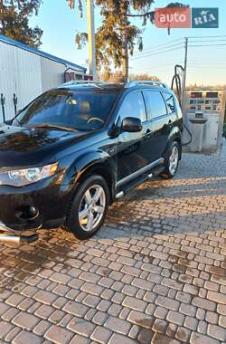 Внедорожник / Кроссовер Mitsubishi Outlander 2008 в 