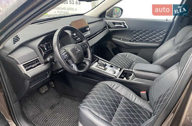 Внедорожник / Кроссовер Mitsubishi Outlander 2022 в 