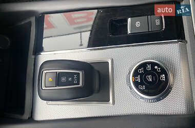 Внедорожник / Кроссовер Mitsubishi Outlander 2022 в 